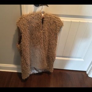 Fur vest